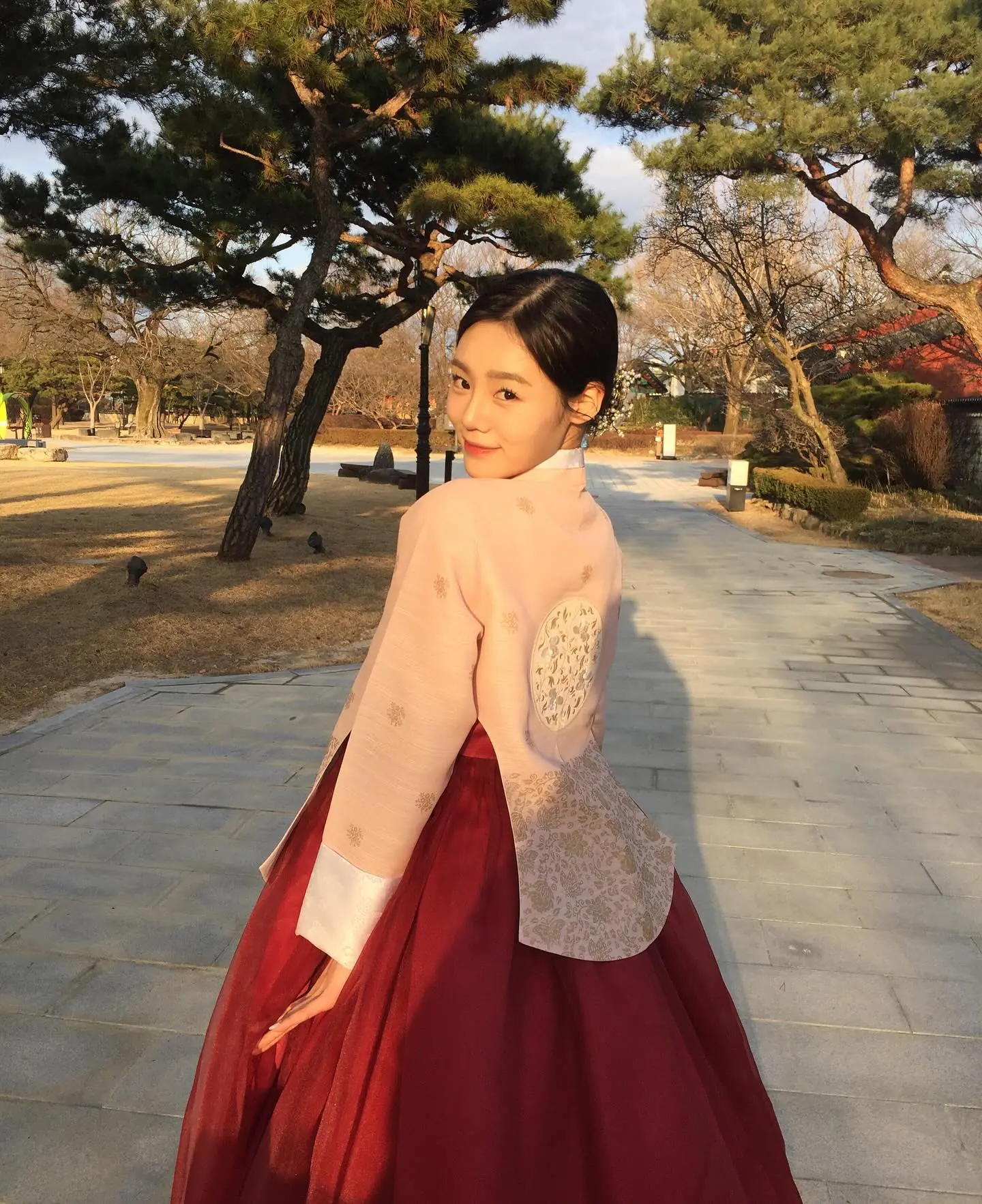 Kim Min Seol (Single's Inferno) - kim-min-seol-singles-inferno-sexy-12.webp